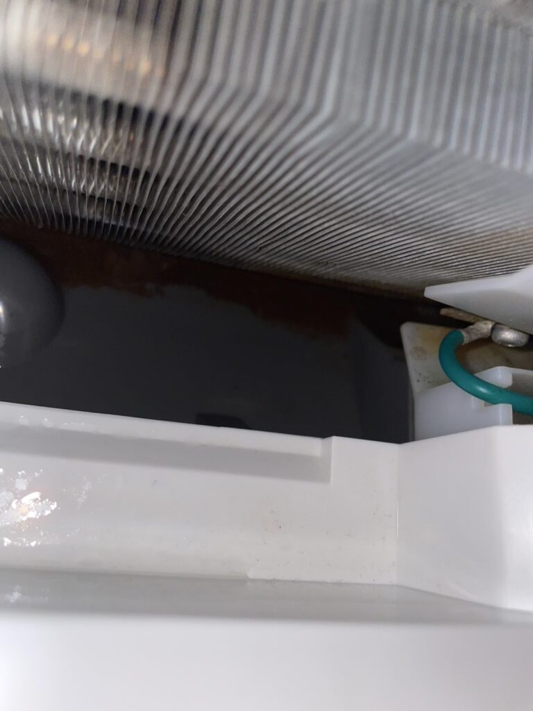 エアコン　水漏れ　対処法