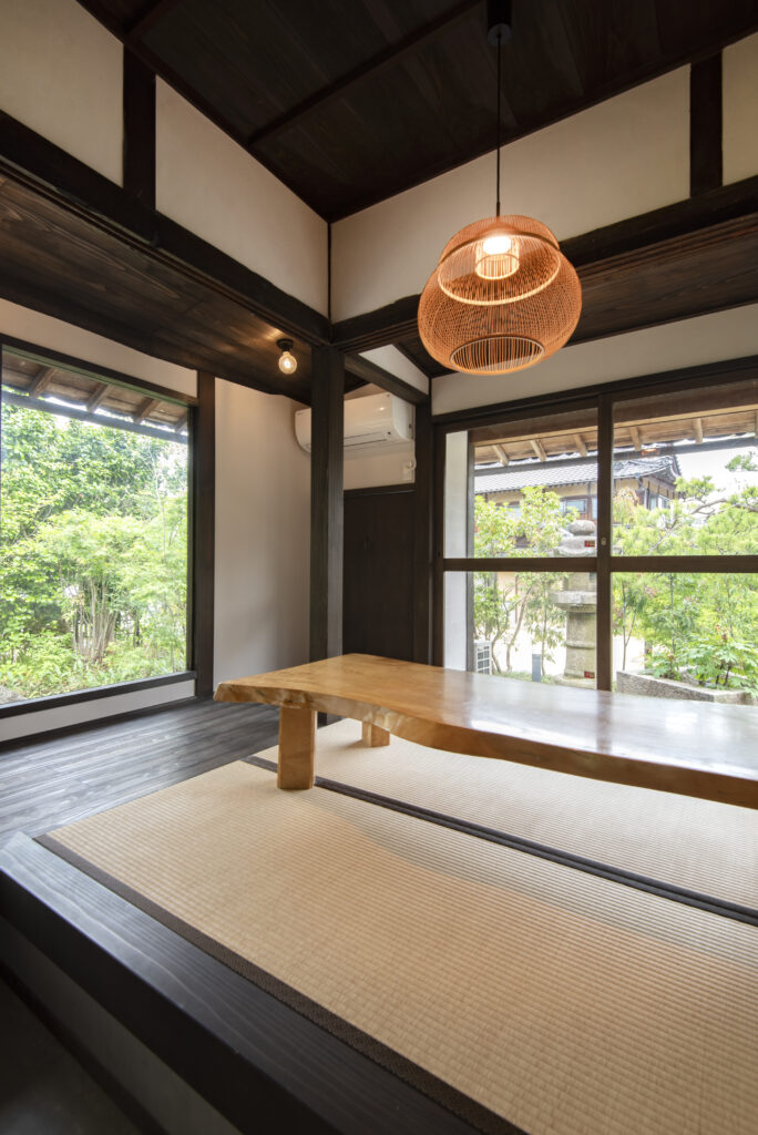 北側の個室は畳のお部屋になっているのでお子さま連れでも利用しやすくなっています。