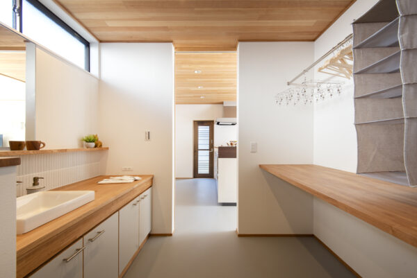 家事がぐっとラクに♪人気が高まる“ランドリースペース”という選択！