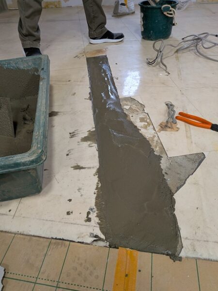 店舗改装で左官工事