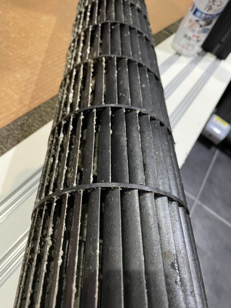 【山田のぼちぼちブログ】エアコンのお掃除